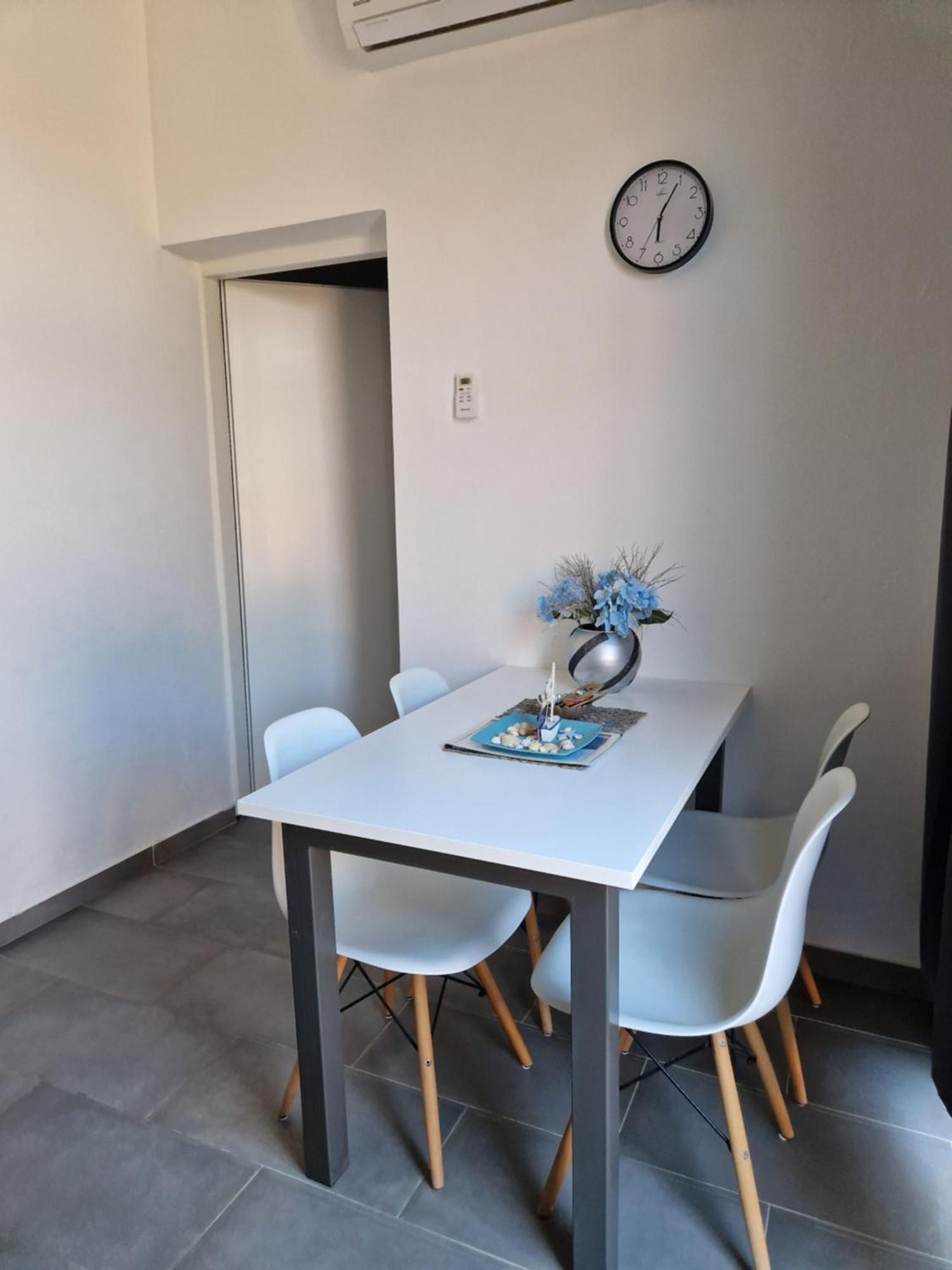 Aurelia Apartments, Vir Exterior photo